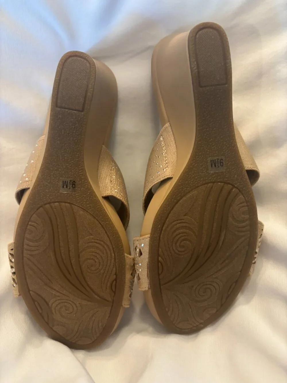 IMPO Slide on memory foam, sandal wedges, tan w/bling  - New WOT sz 9 1/2
